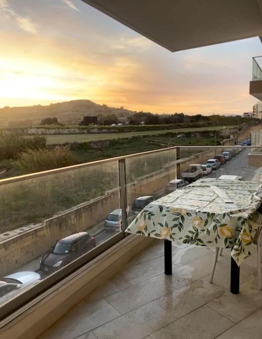 Sunset Bliss Luxury Apartment St. Paul's Bay Esterno foto