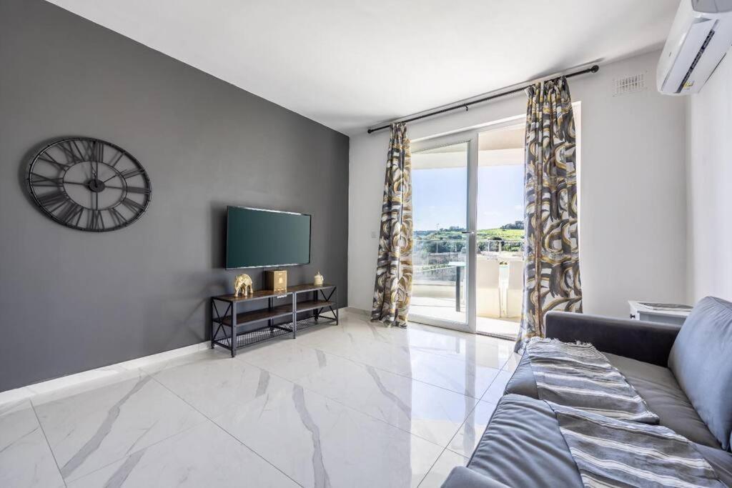 Sunset Bliss Luxury Apartment St. Paul's Bay Esterno foto