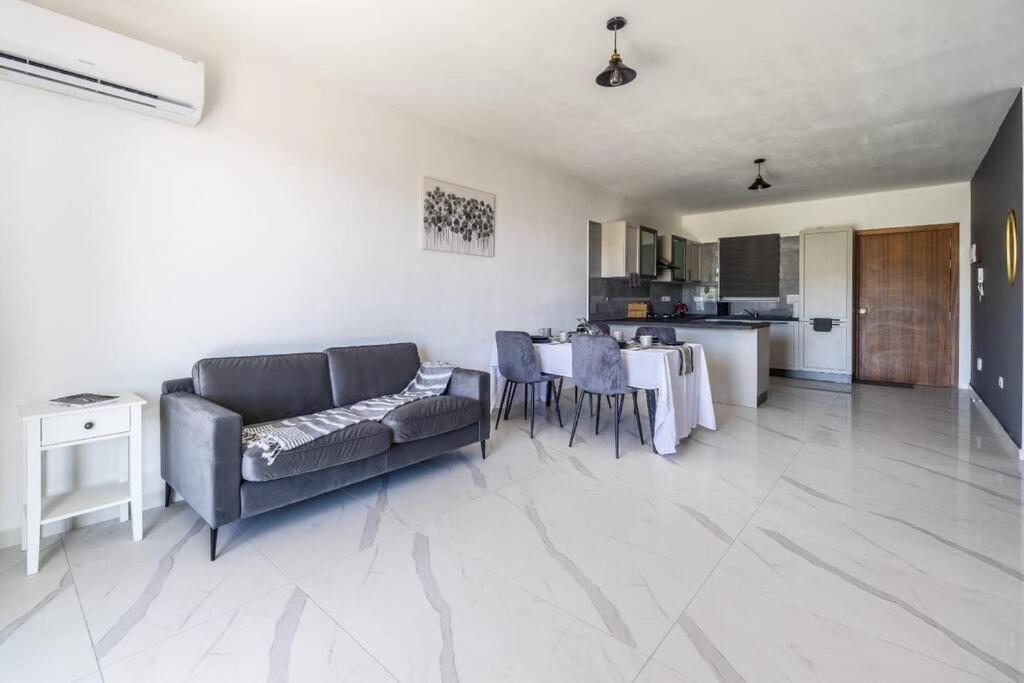 Sunset Bliss Luxury Apartment St. Paul's Bay Esterno foto
